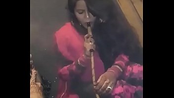 smoking freshly married supah-hot-damsel taking hookah