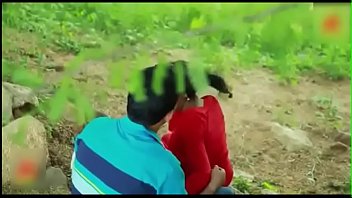 indian supah hot school lady romance in outdoor.